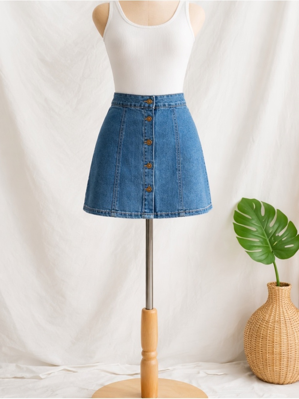 Madewell Blue Button-Front Denim Mini Skirt - Picture 1 of 8